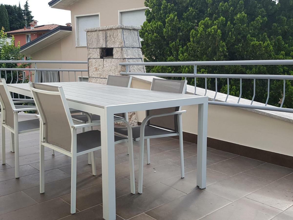 דירות דסנזאנו דל גארדה Casa Savoia מראה חיצוני תמונה